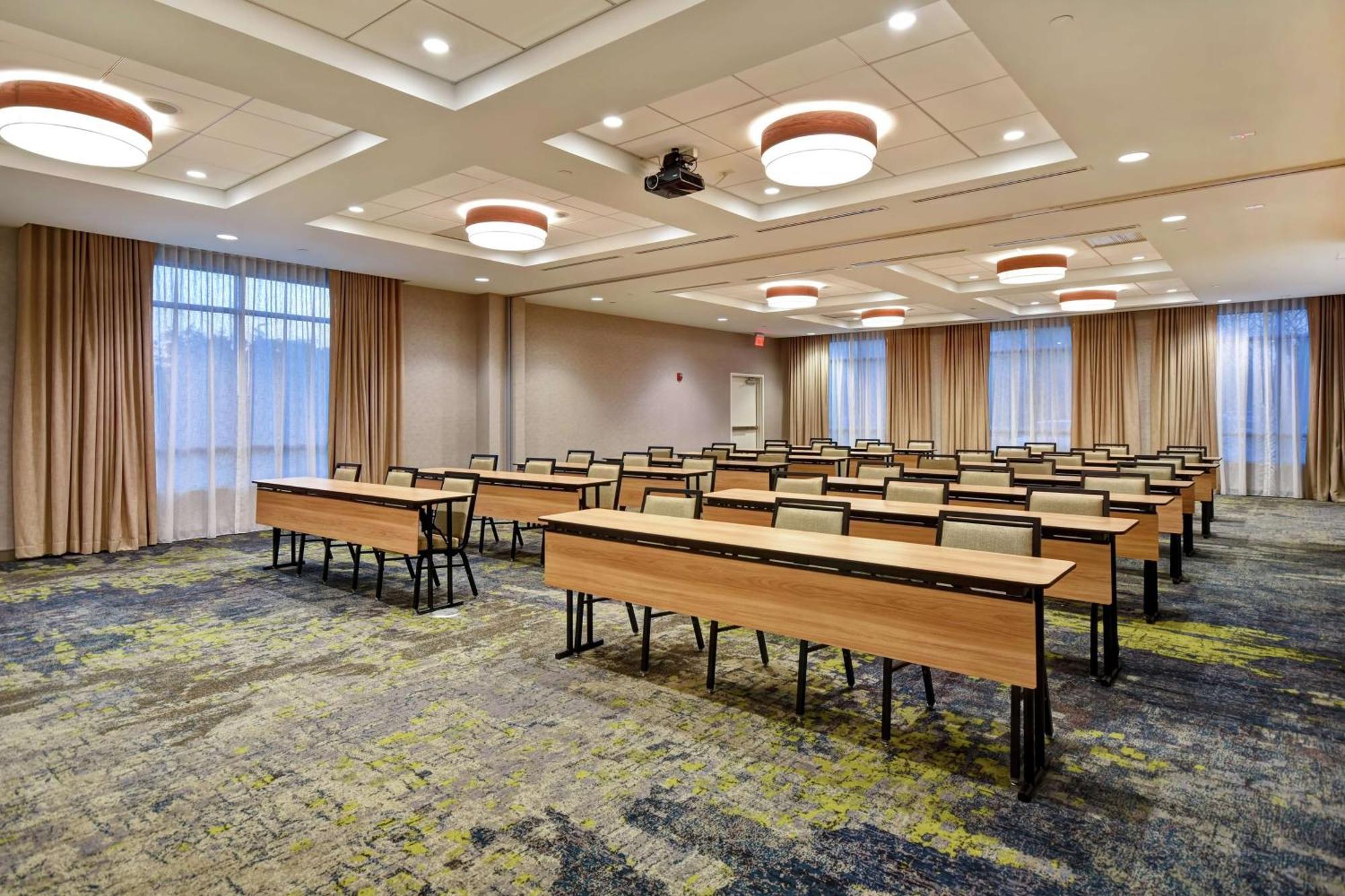 Hilton Garden Inn Jackson Ngoại thất bức ảnh