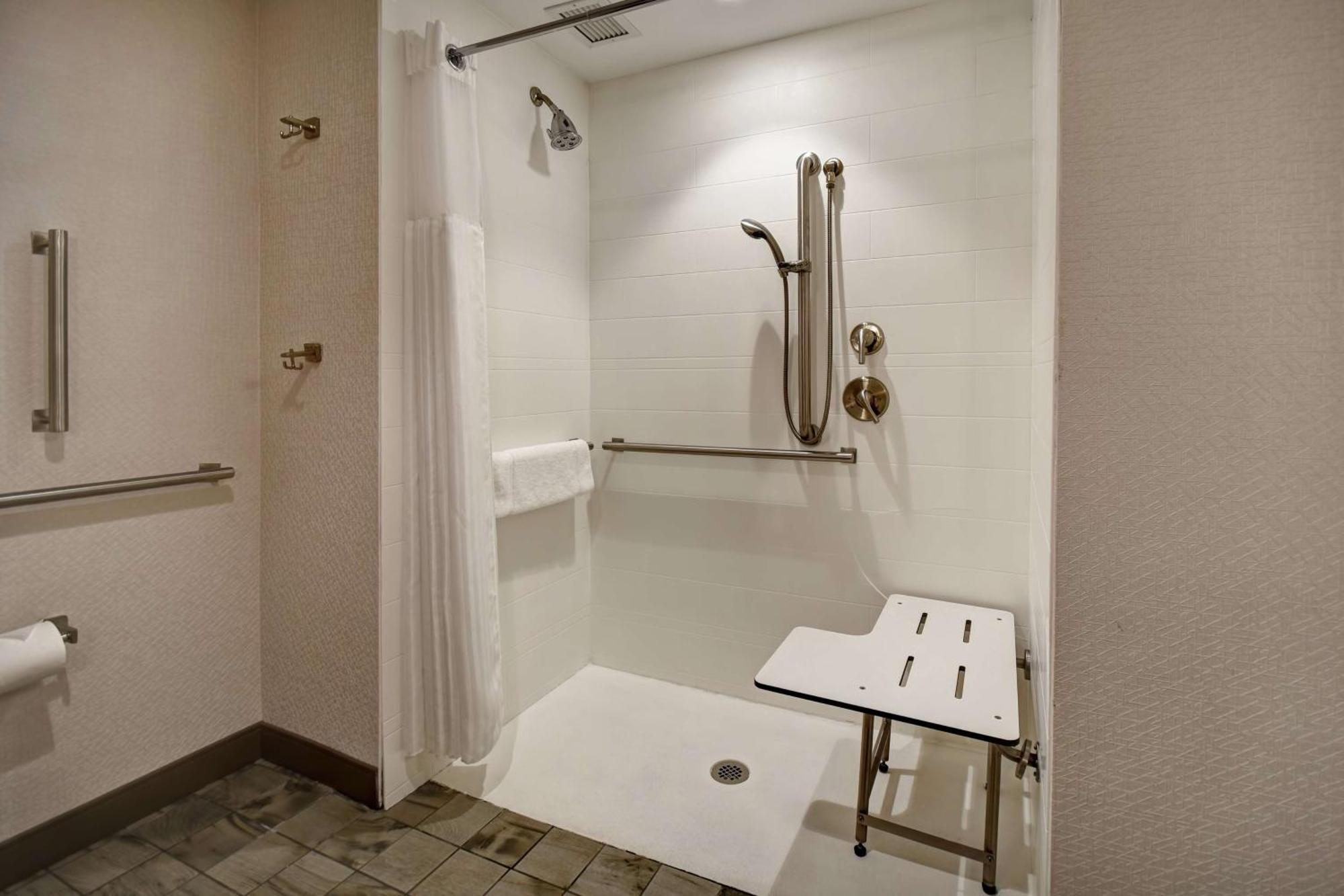 Hilton Garden Inn Jackson Ngoại thất bức ảnh